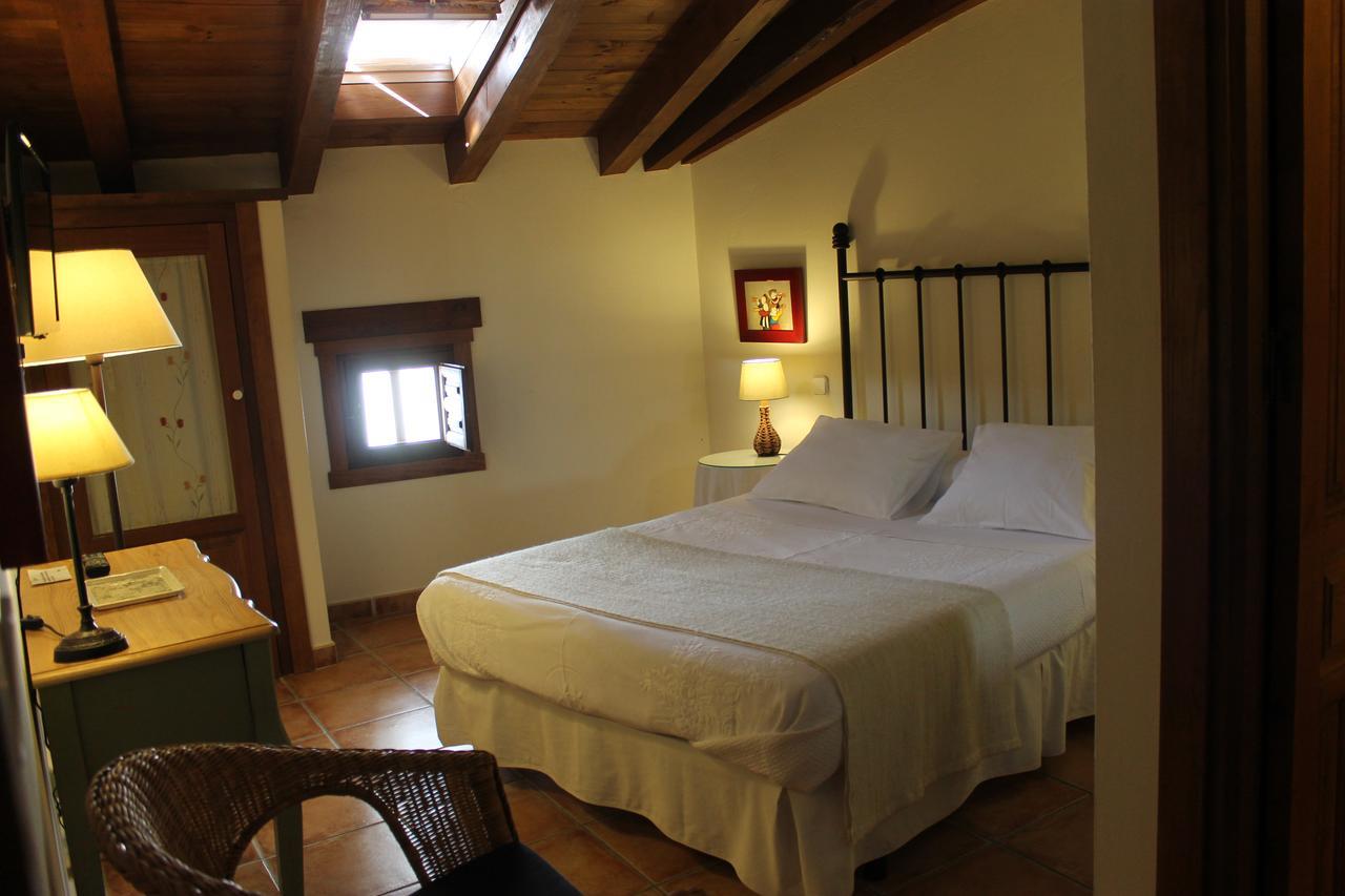 Hostal Rural Luna Y Hostal Rural Lunaposada Candeleda Extérieur photo