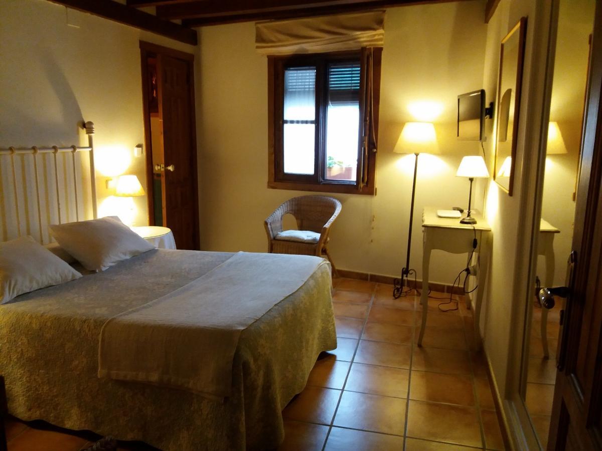 Hostal Rural Luna Y Hostal Rural Lunaposada Candeleda Extérieur photo
