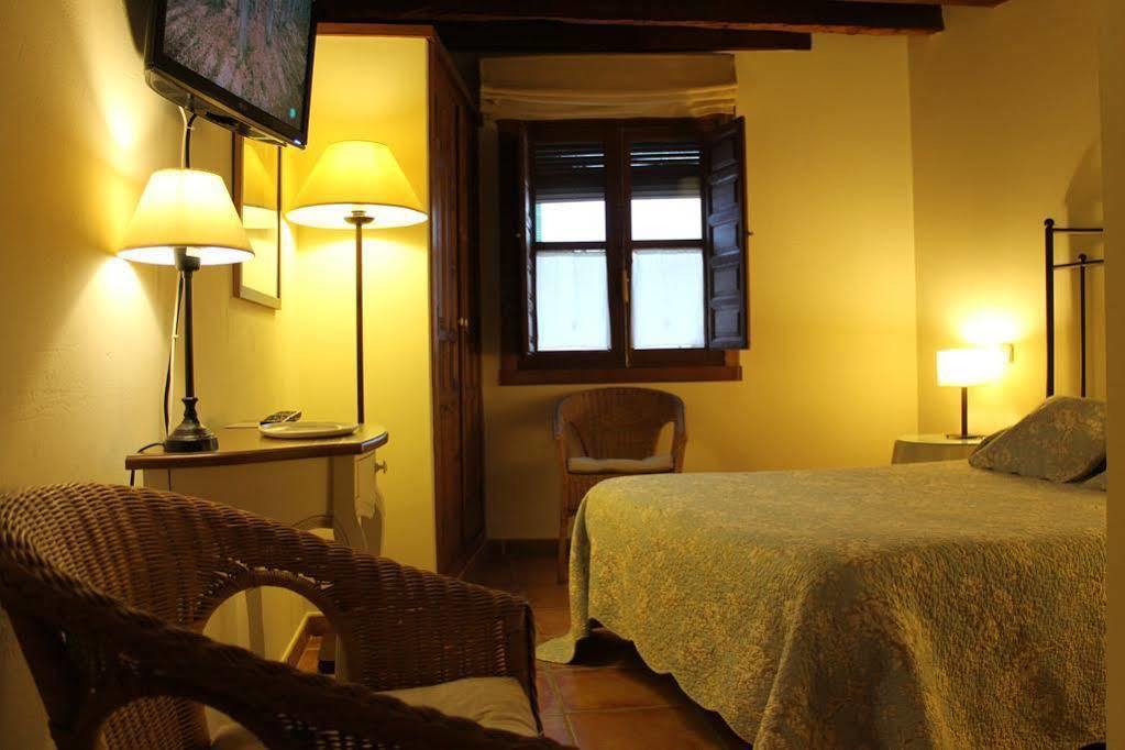 Hostal Rural Luna Y Hostal Rural Lunaposada Candeleda Extérieur photo